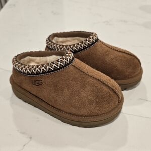 UGG Brown Kids Slippers